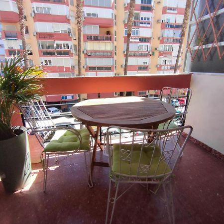 Flat2 Studio 150M From The Beach With Pool Torre Del Mar Bagian luar foto