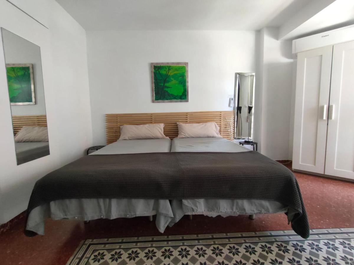 Flat2 Studio 150M From The Beach With Pool Torre Del Mar Bagian luar foto